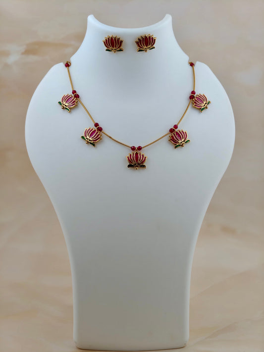Trending Lotus Necklace