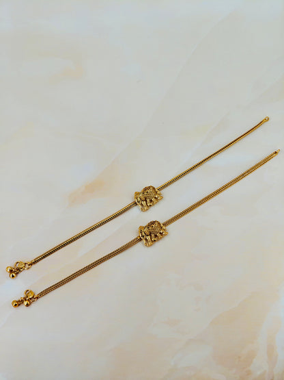 Golden Elephant Engraved Anklet
