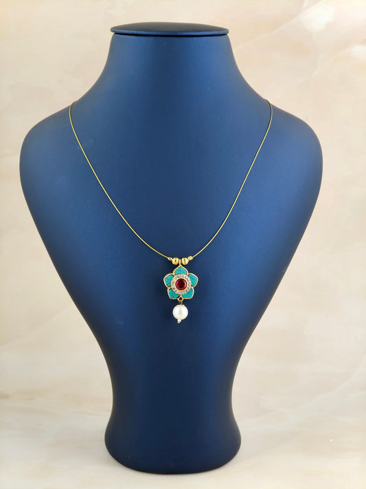 Simple Flower Pendant Invisible  Necklace Green