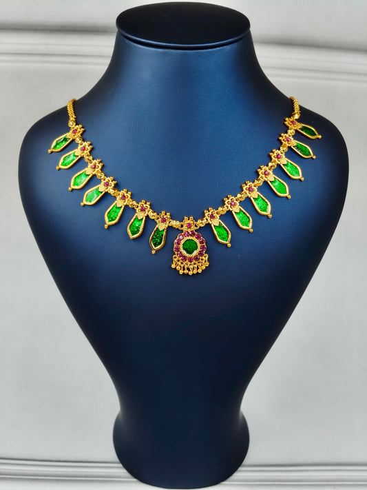 Traditional Nagapada Necklace Green