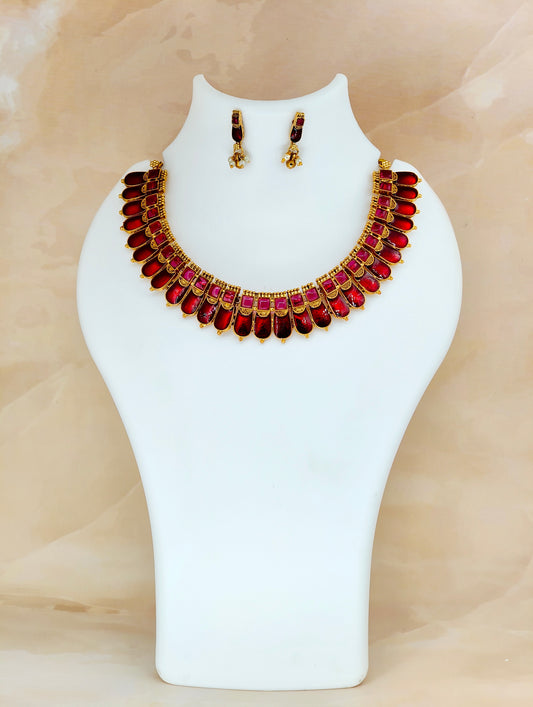 Kovai Palakka Necklace Red