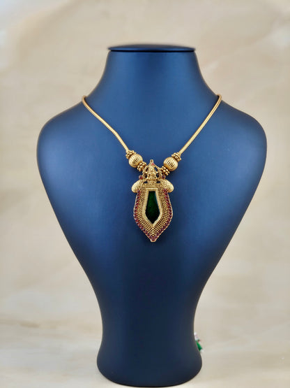 Nagapadam Pendant Necklace Green Colour