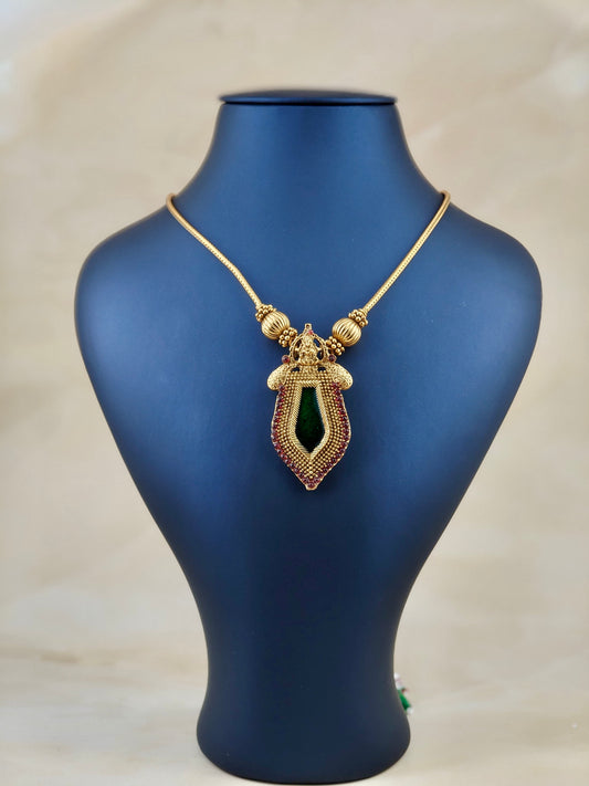 Nagapadam Pendant Necklace Green Colour