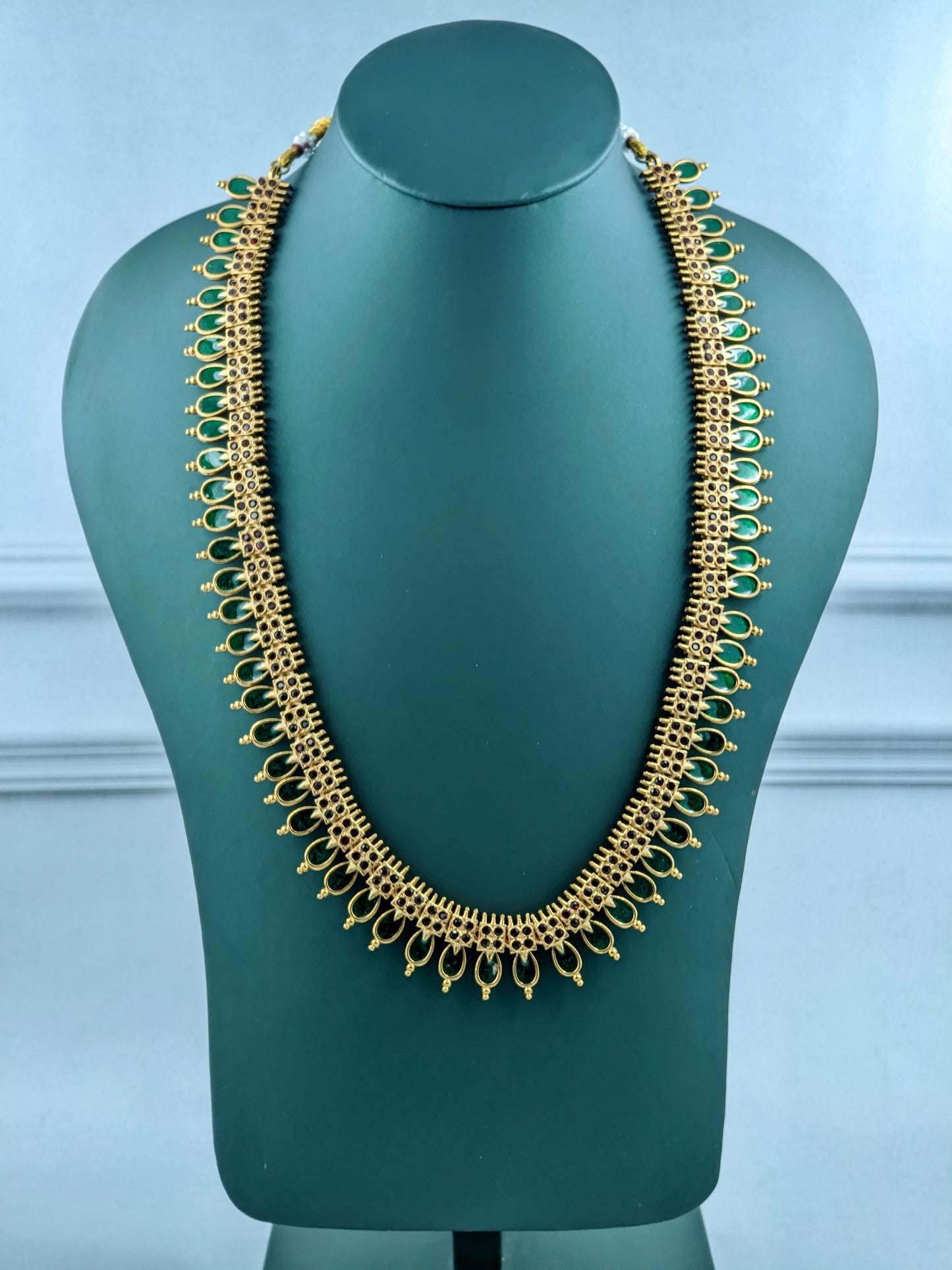 Beautiful Traditional Nagapadam Haaram Green