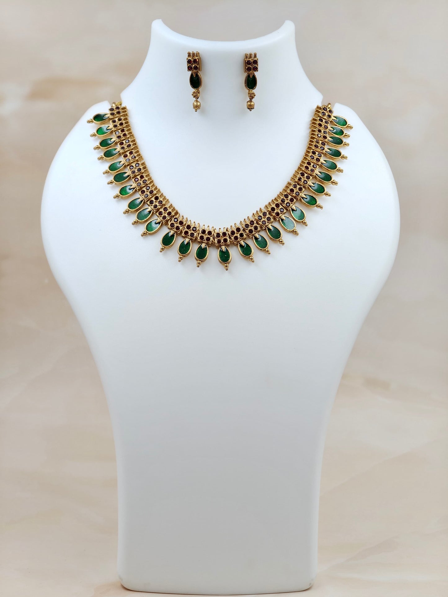 Beautiful Nagapada Necklace