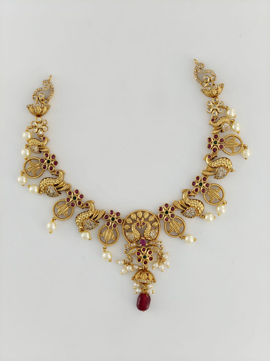 Beautiful Swan Necklace