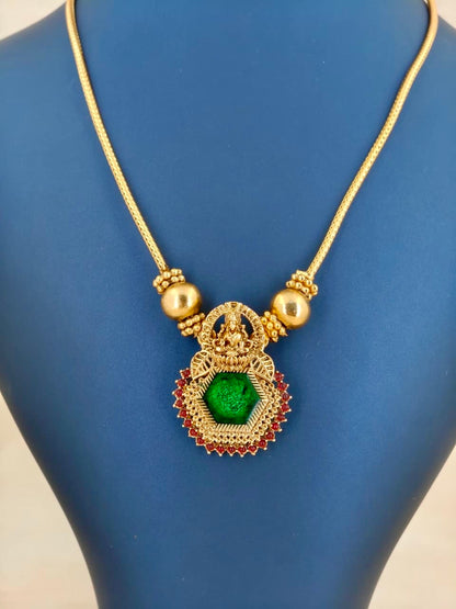 Beautiful Pendant Necklace Green