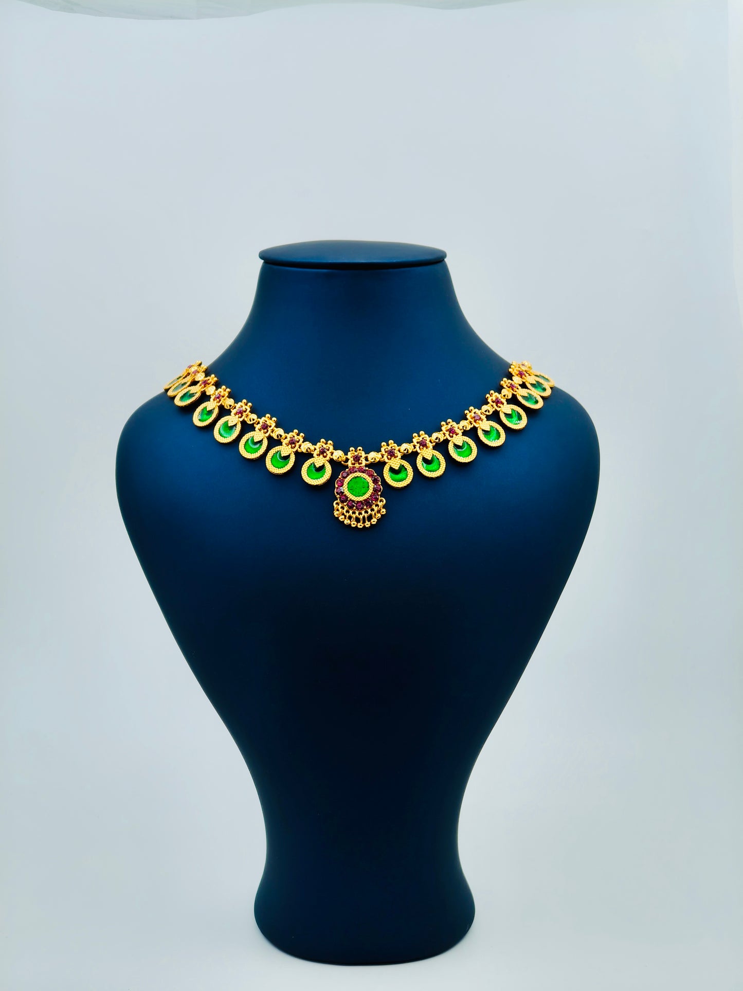 Traditional round palakka necklace