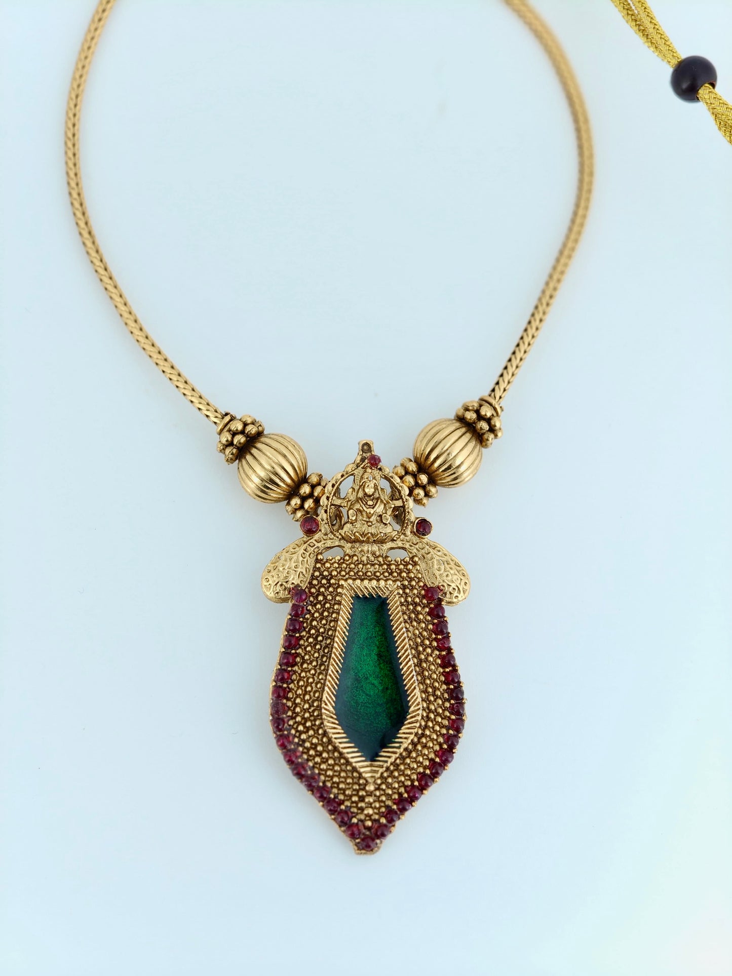Nagapadam Pendant Necklace Green Colour