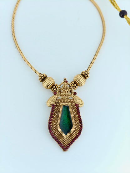 Nagapadam Pendant Necklace Green Colour