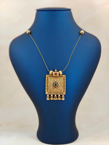 Square Pendant Invisible Necklace