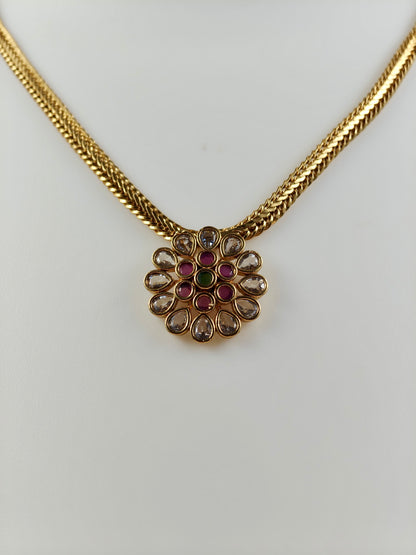 Simple Single Pendant Necklace