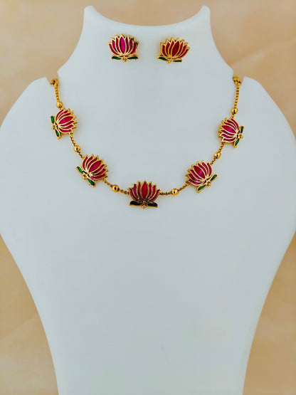 Trending Lotus Chain Pink