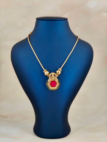 Beautiful Pendant Necklace Rani Pink