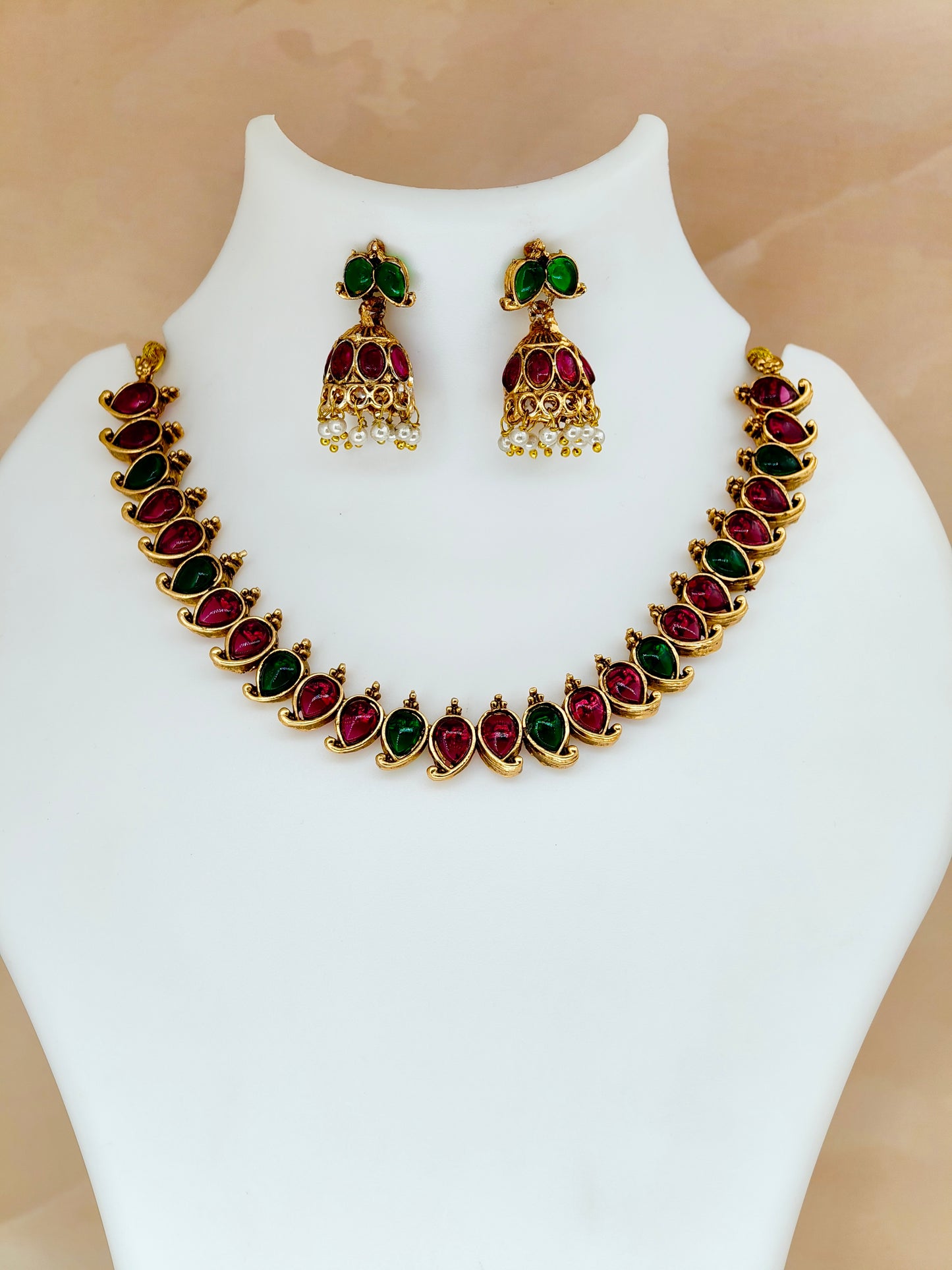 Simple Multi Kempstone Necklace