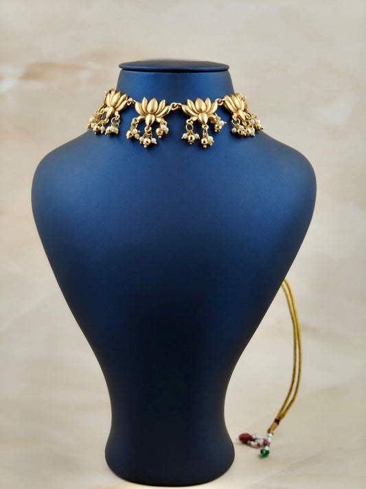 Antique Lotus Necklace with Earrings