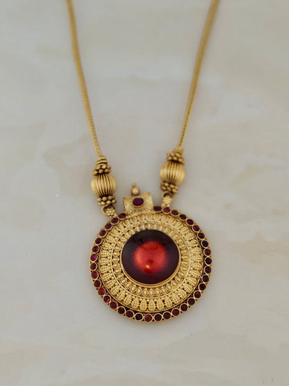 Traditional Pendant Necklace Red