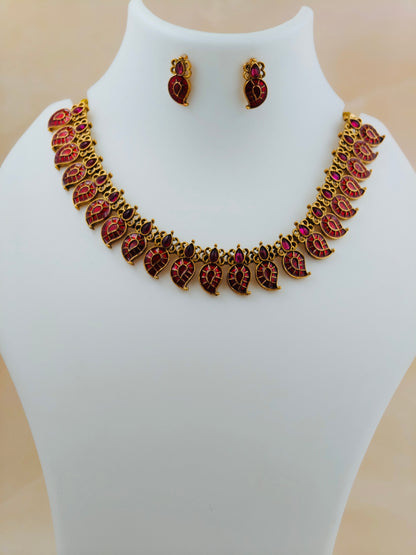 Classic Mango Necklace Red