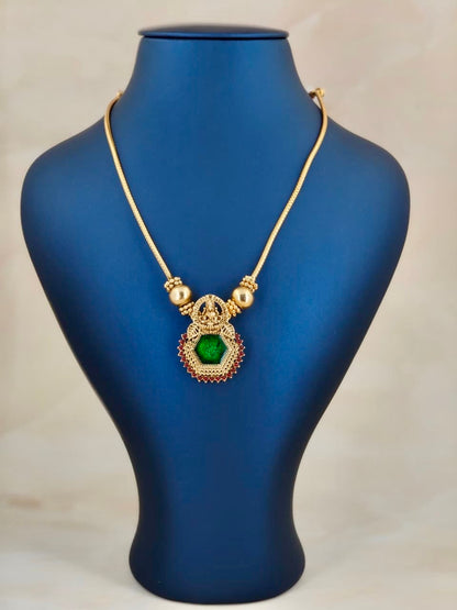 Beautiful Pendant Necklace Green