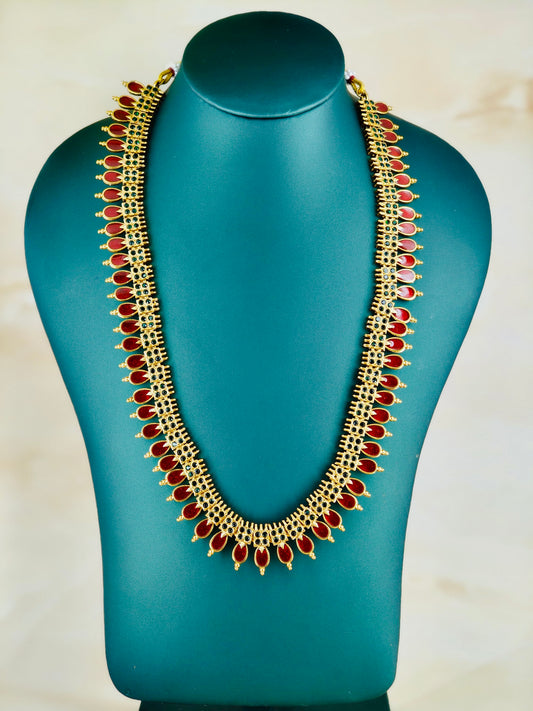Beautiful Traditional Nagapada Haaram Red
