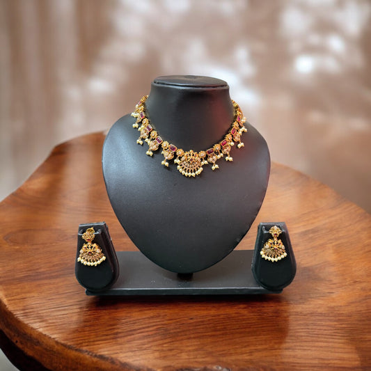 Elegant Flower Design Necklace & Earrings Set