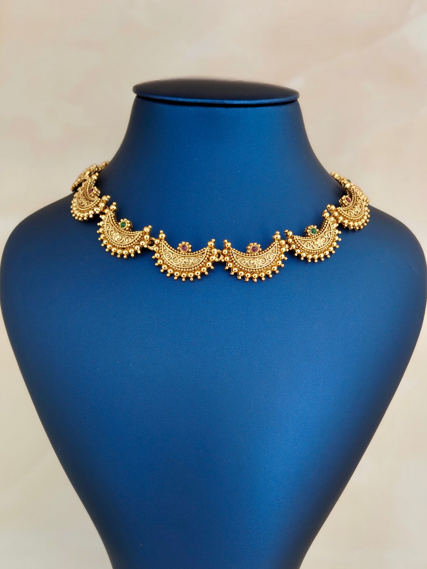 Beautiful Moon Choker