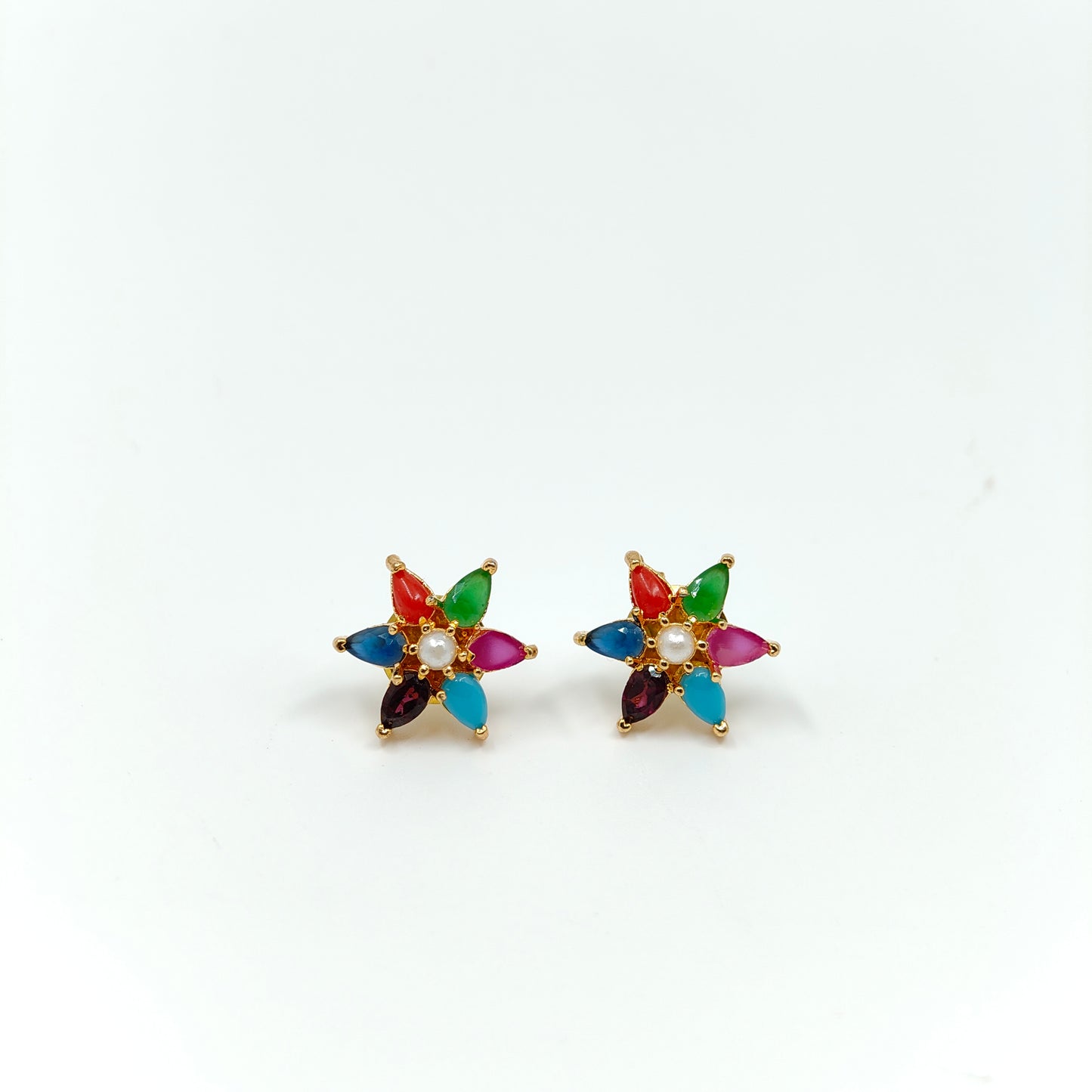 Studs-Navaratna