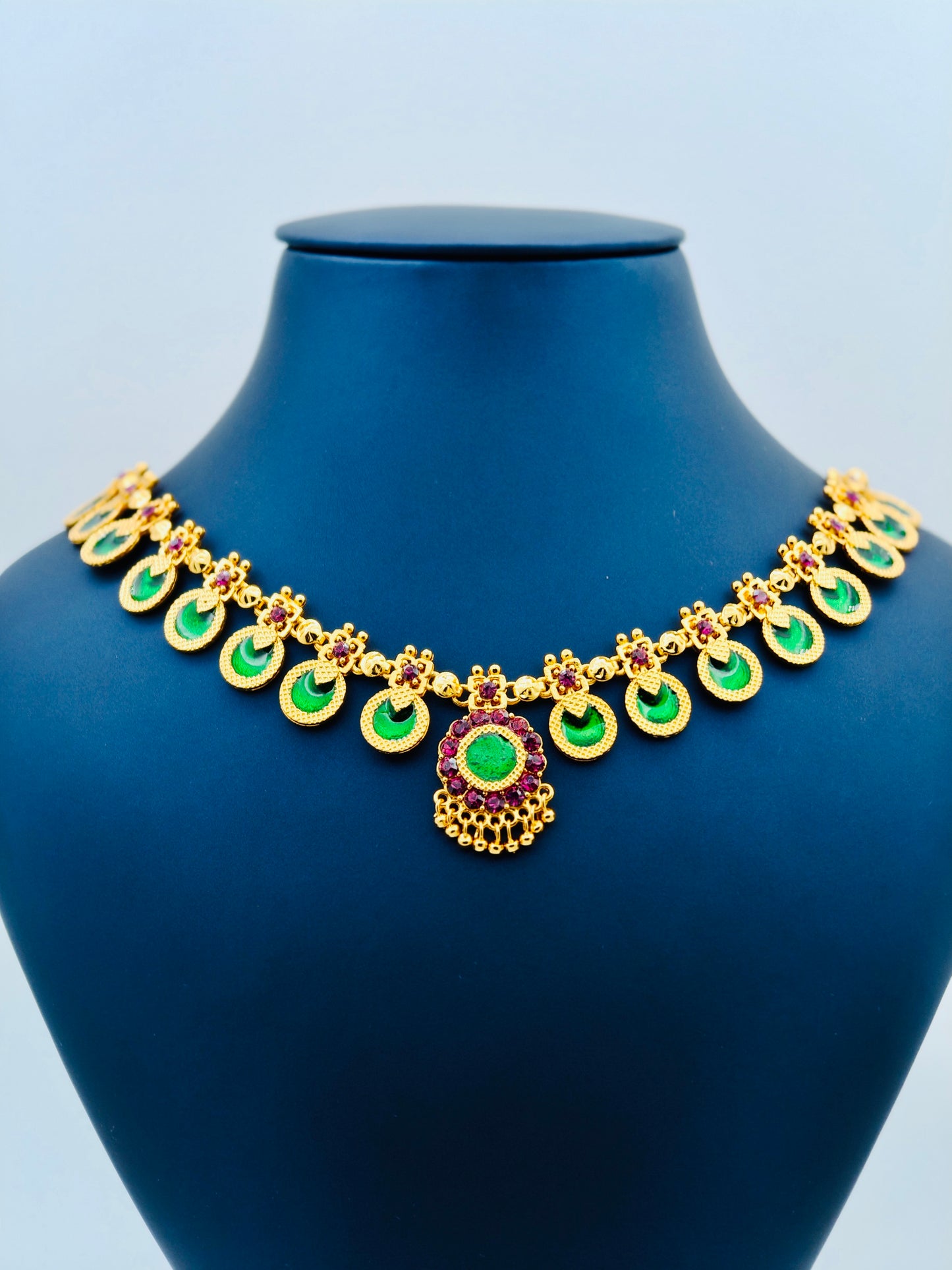 Traditional round palakka necklace