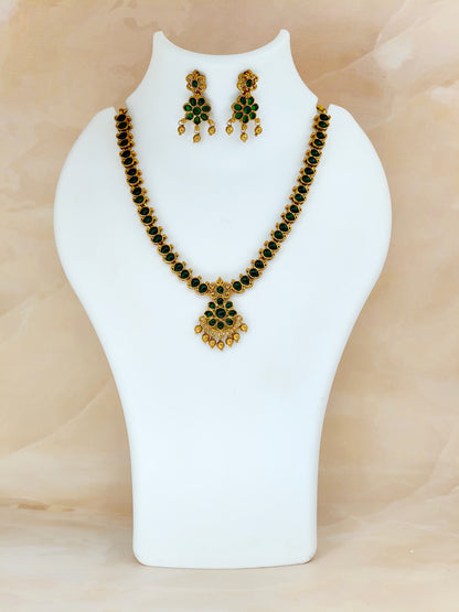 Traditional Kemp Stone chuttiyum chainum Green