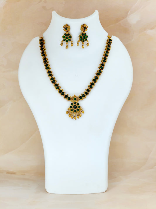 Traditional Kemp Stone chuttiyum chainum Green