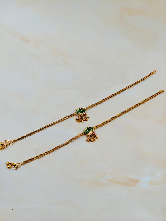 Trending Lotus Anklet Green