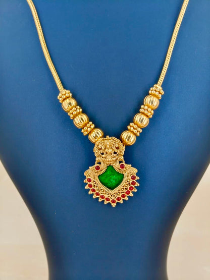 Single Palakka Pendant Necklace Green