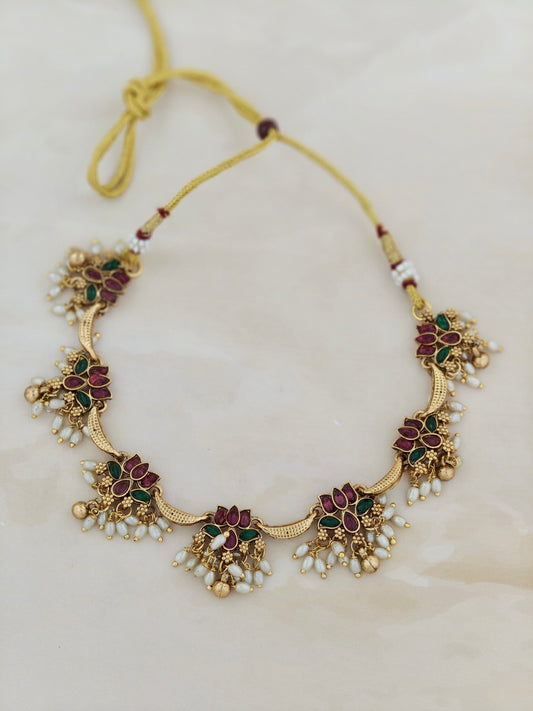 Beautiful Kemp Stone Lotus Necklace with Pearls