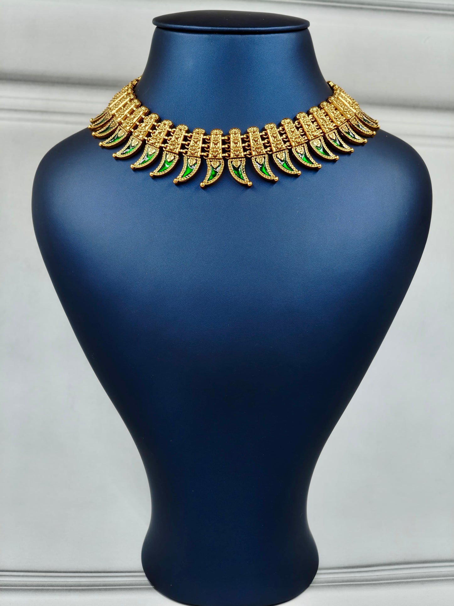 Traditional Pulinakha Necklace