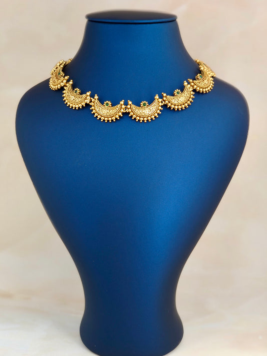 Beautiful Moon Choker