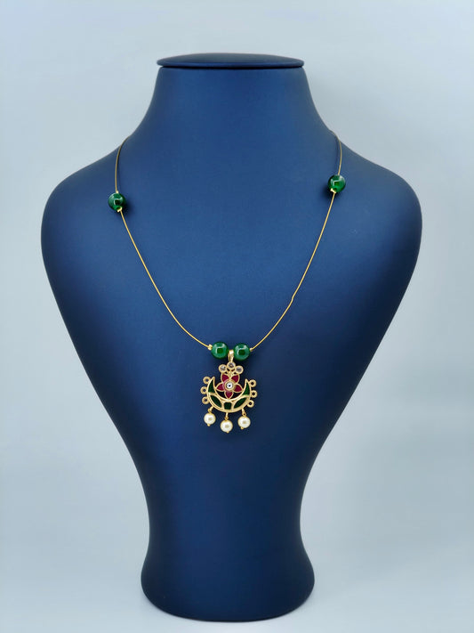 Crescent Pendant Invisible Necklace Green