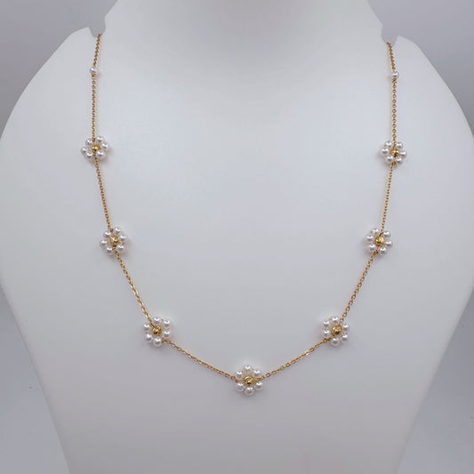 Beautiful Floral Pearl Chain