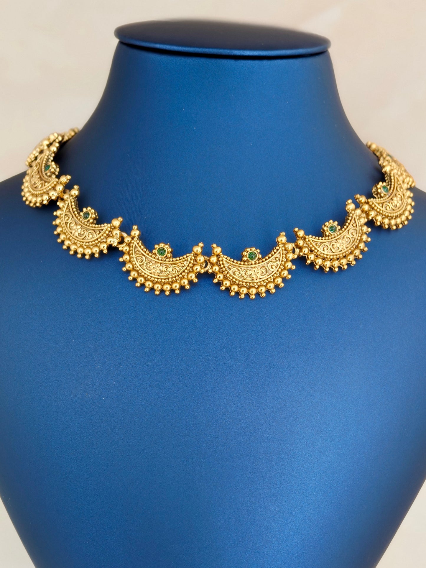 Beautiful Moon Choker