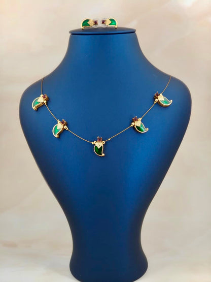 Beautiful Mango palakka Invisible Necklace Green