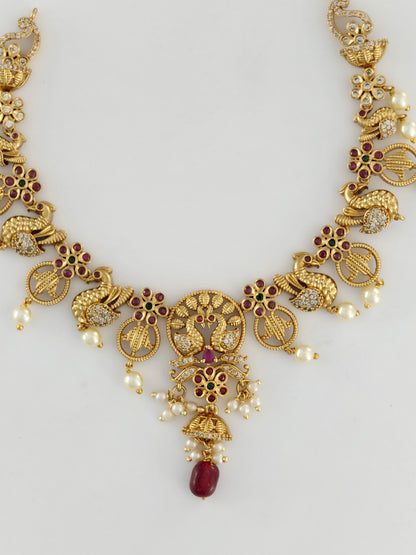 Beautiful Swan Necklace