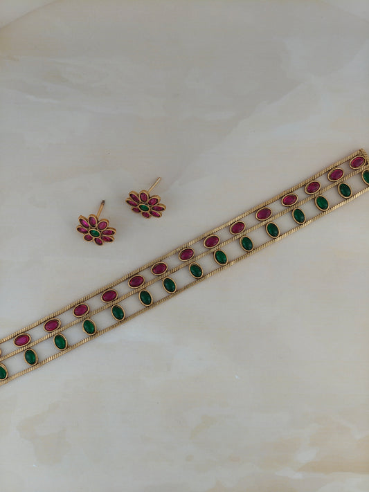 Elegant Choker in Green & Ruby