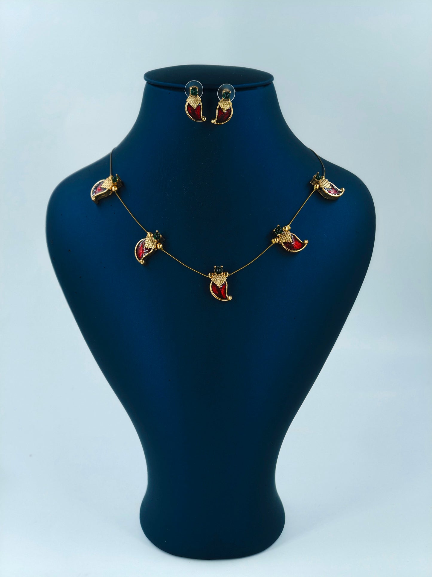 Beautiful Mango Palakka Invisible Necklace Maroon